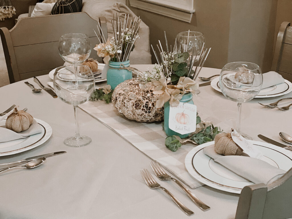 thanksgiving table setting